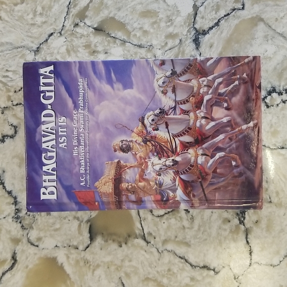 Bhagavad-Gita As It Is by A.C. Bhaktivedanta Swami Prabhupāda - Picture 10 of 10